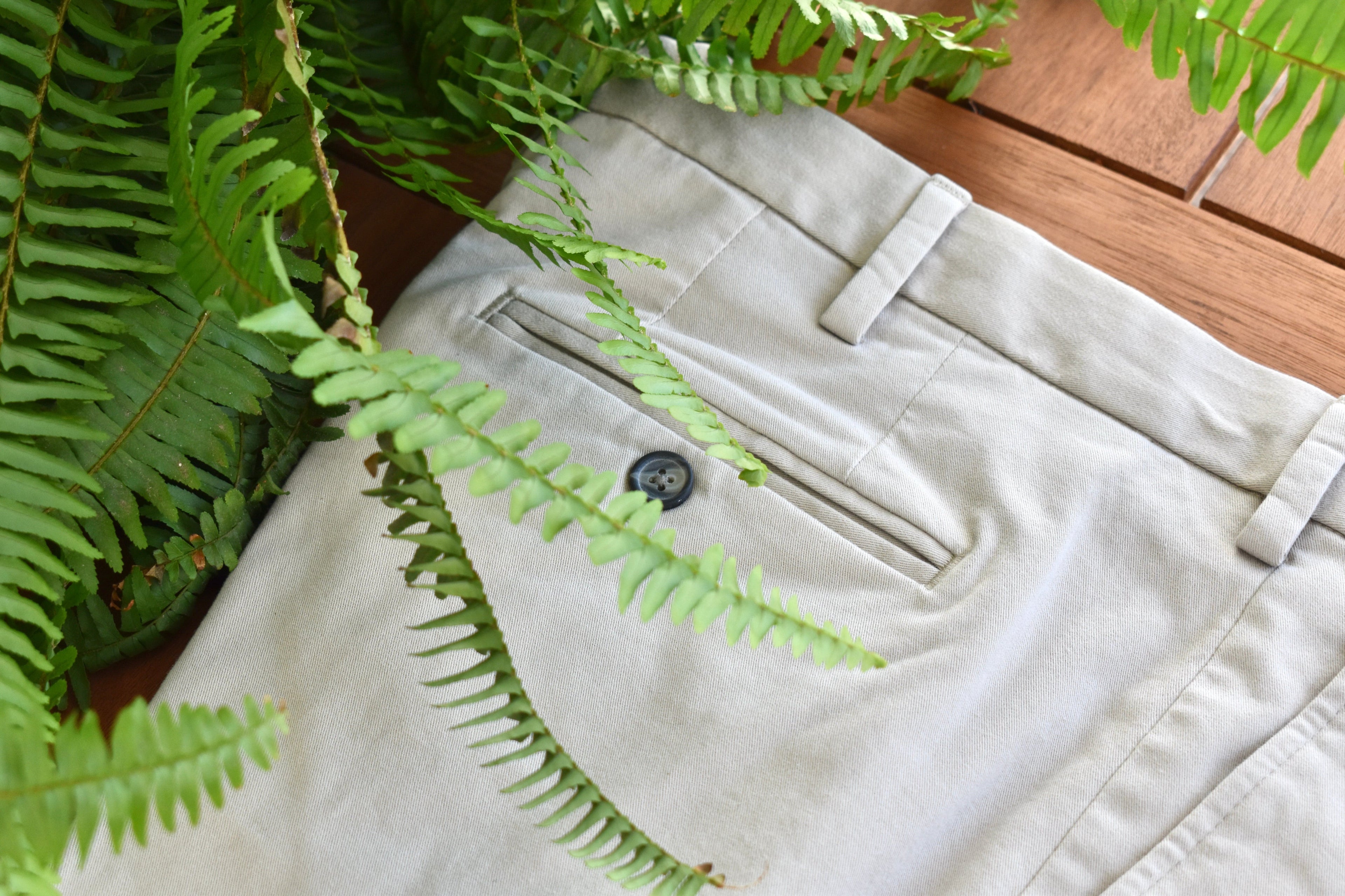 Classic Vintage Stretch Twill 9" Short