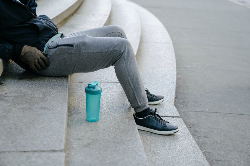 What to Wear with Joggers for Men