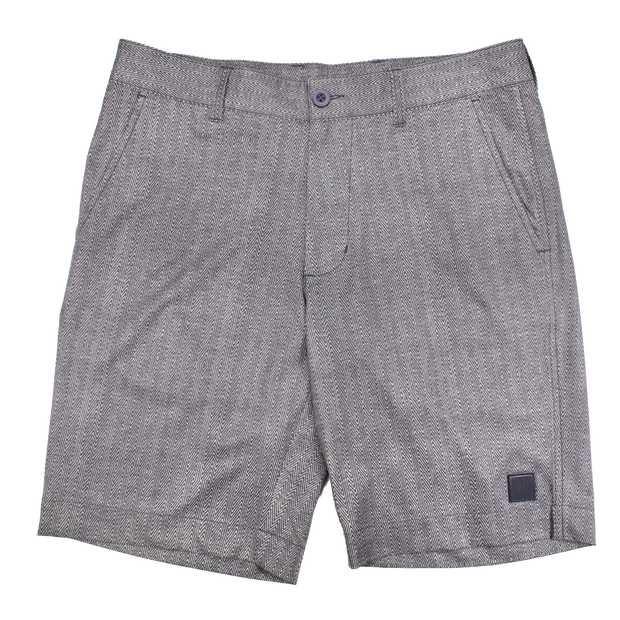 V46 2025 golf shorts